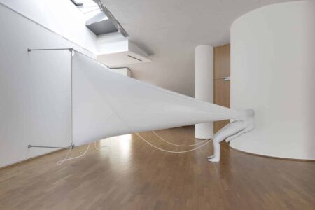 Malin Büllow. Performance. To lactate - to activate. 2019 | body_in_progress_performance malin_bullow roomdiseno