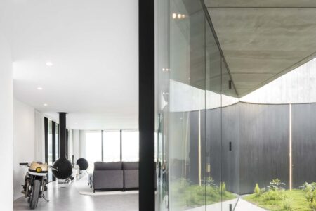 Escola do Porto. Casa Cabo de Vila. Spaceworkers | cabo_de_vila_house roomdiseno13
