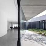 Escola do Porto. Casa Cabo de Vila. Spaceworkers | cabo_de_vila_house roomdiseno4