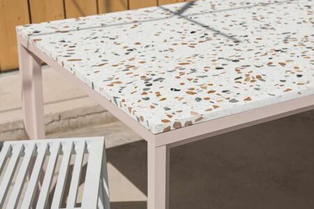 Cota Dining Table y Cota Chair. MODO Barcelona. Diseño mediterráneo en terrazo | modo_barcelona roomdiseno18