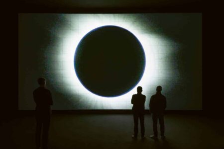 Artista electrónico. Ryoji Ikeda. Audemars Piguet Contemporary | ryoji ikeda roomdiseno