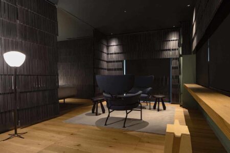 Michele de Lucchi Room. Shiroiya Hotel. Sou Fujimoto | shiroiya_hotel_michele_de_lucchi_room_1_shinya_kigure
