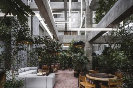 Lounge. Shiroiya Hotel. Sou Fujimoto | shiroiya_hotel_the_lounge_1_katsumasa_tanaka