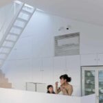 House K. Sou Fujimoto Architects. Foto: Nishi Nomiya | sou fujimoto architects house k nishinomiya 8