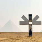 Observatory Meta Oiko. Artur Lescher. Forever is now. Pirámides de Giza. Antiguo Egipto. | 05_art_egypte_forever_is_now_iii_observatory_meta_oiko_arthur_lescher_roomdiseno