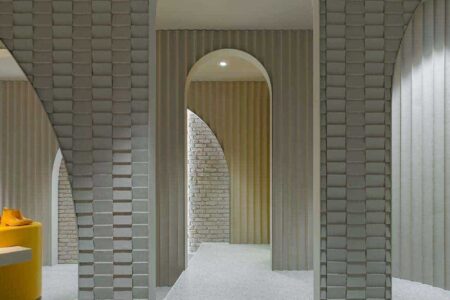 Krion Koncept Fashion Store. Estudi{H}ac. Porcelanosa | 08 retail koncept by showroom krion designed estudihac