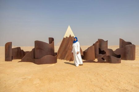 Treasures. Azza Al Qubaisi. Forever is now. Pirámides de Giza. Antiguo Egipto. | 08_art_egypte_forever_is_now_iii_treasures_azza_al_qubaiso_roomdiseno