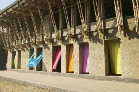 Escuela METI, Rudrapur (Bangladesh), 2006 © Kurt Hoerbst. Anna Heringer en el Museo ICO | 1 escuela meti rudrapur bangladesh 2006 kurt hoerbst