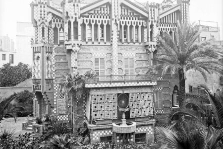 Antonio Gaudí. Centro Centro Madrid | 10 13