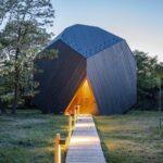 Cabañas de madera, Hello Wood, The Rock Cabins | 11hello wood the rock cabins mate lakos