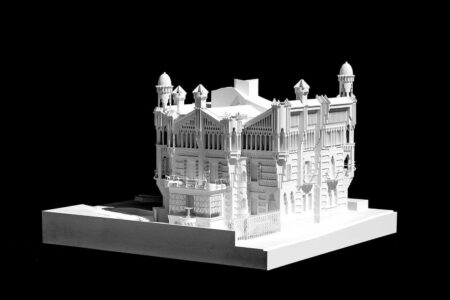 Antonio Gaudí. Centro Centro Madrid | 13 12