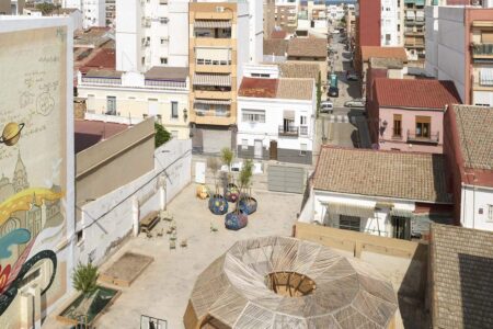 Zona Santiago. Mobiliario urbano y parque de juegos | 15 zona santiago milena villalba 2021