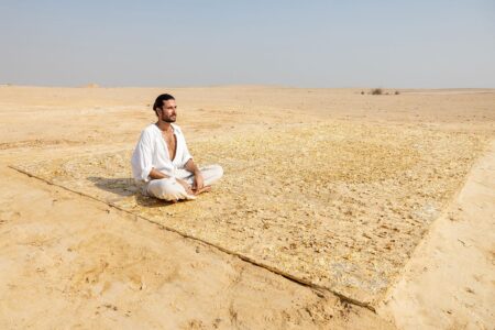 Meditation on Light. Dionysios. Forever is now. Pirámides de Giza. Antiguo Egipto. v | 16_art_egypte_forever_is_now_iii_meditation_on_light_dionysios_afp_roomdiseno