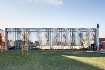 Zamasport Headquarters. Krion® | Pocelanosa Grupo