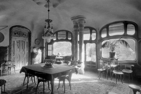 Antonio Gaudí. Centro Centro Madrid | 29 3