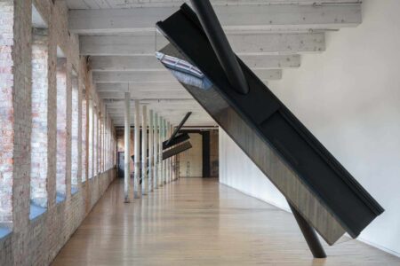 S-334473. Sarah Oppenheimer. Artista americana. Arte cinético | 2c6a3933