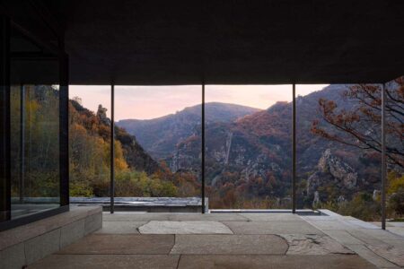 Atelier Deshaus. Berlín. arquitectura industrial | 31_upper cloister in jinshan mountain su shengliang