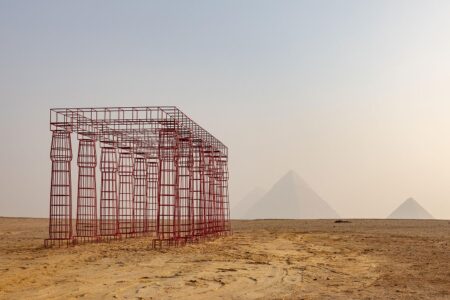 The Ghost Temple. Sam Shendi. Forever is now. Pirámides de Giza. Antiguo Egipto. | 36_art_egypte_forever_is_now_iii_ghost_temple_sam_shendi_roomdiseno