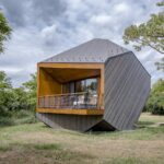 Cabañas de madera, Hello Wood, The Rock Cabins | 4hello wood the rock cabins mate lakos