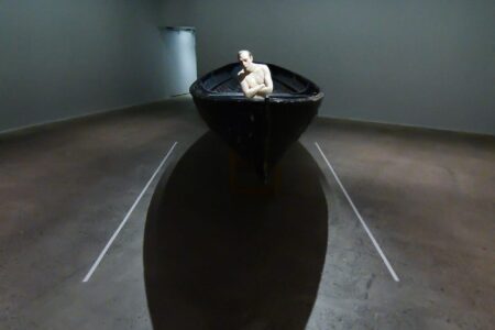 Hiperrealismo, Fundación Cartier, Ron Mueck | a man in a boat ron mueck 1