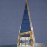 Palacio de congresos. AOE Architecture. Edificio blanco. Chapa perforada | aoe architecture roomdiseno18