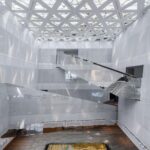 Palacio de congresos. AOE Architecture. Edificio blanco. Chapa perforada | aoe architecture roomdiseno4