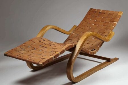 Chaise longue 39. Alvar Aalto. © Artek . Mimèsis. Exposición de diseño biofílico. Centro Pompidou-Metz | aalto chaise longue 39
