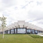 Adidas Halftime. Cobe Architects. Arquitectura danesa | adidas halftime_01_credit rasmus hjortshoj coast