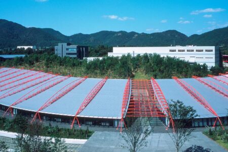 Amano Research Laboratories. Gifu. Japón. 1999. Richard Rogers. Arquitectura high-tech | amano_research_laboratories gifu_japan