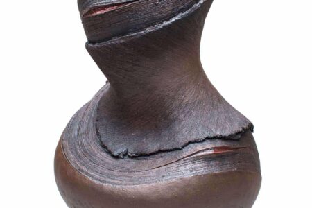Cornish Wall. Andile Dyalvane. Sudáfrica. Loewe Foundation Craft Prize 2022 | andiledyalvane_cornishwall_cr leachpotterysguild_ceramic 01 hr