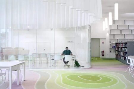 Biblioteca B!B. mobiliario ergonómico. Enea | bib