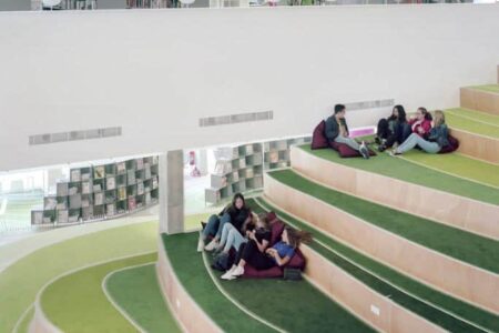 Biblioteca B!B. mobiliario ergonómico. Enea | bib5 2
