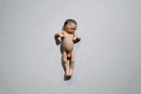 Hiperrealismo, Fundación Cartier, Ron Mueck | baby ron mueck