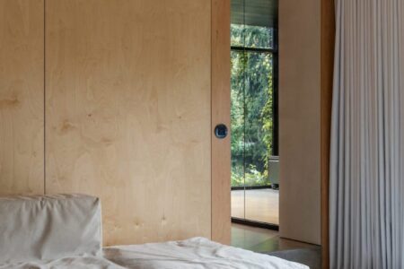 cabaña de madera, Balbek Bureau, Rick Owens | balbek bureau22