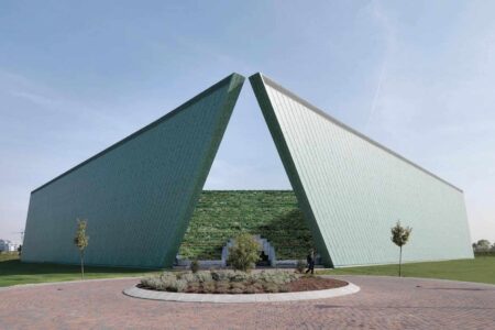 Banca degli Occhi. 2009. Venecia, Italia. Emilio Ambasz. Arquitectura verde. Arquitectura sostenible | banca degli occhi emilio_ambasz roomdiseno