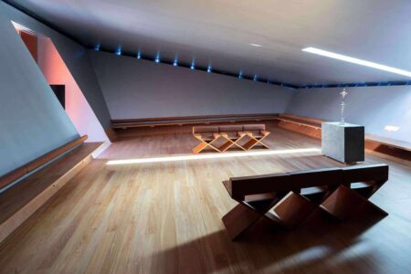 Pirámide invertida. Arquitectura religiosa | bernardo rodrigues8 2