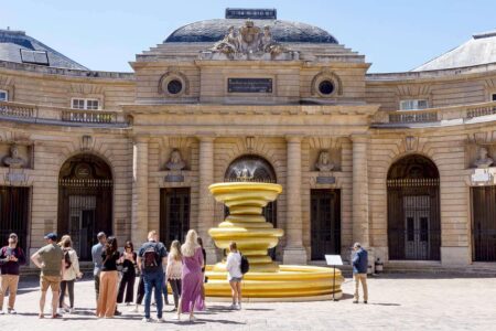 The Inflatable Wishing Fountain. Bina Baitel. Diseñadores franceses. Maison & Objet 2022 | bina baitel_fontaine_monnaie de paris 11
