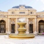 The Inflatable Wishing Fountain. Bina Baitel. Diseñadores franceses. Maison & Objet 2022 | bina baitel_fontaine_monnaie de paris 2