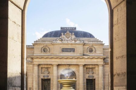 The Inflatable Wishing Fountain. Bina Baitel. Diseñadores franceses. Maison & Objet 2022 | bina baitel_fontaine_monnaie de paris 6