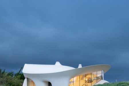 space age, Blue Dream, East Hampton, casa retrofuturista, Diller Scofidio + Renfro | blue dream7