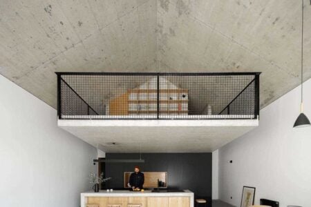arquitectura portuguesa. Casa NaMora. Filipe Pina + David Bilo | casa na mora na guarda com arquitectura filipe pina arquitectura 25