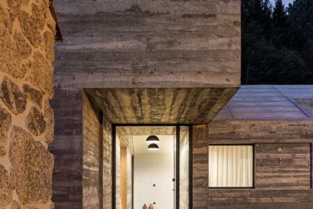 arquitectura portuguesa. Casa NaMora. Filipe Pina + David Bilo | casa na mora na guarda com arquitectura filipe pina arquitectura 35