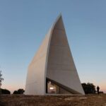 Capilla Sierra La Villa. Capilla moderna de Sancho Madridejos | capilla_sierra_la villa sancho_madridejos hisao_suzuki roomdisenocapilla_sierra_la villa sancho_madridejos hisao_suzuki roomdiseno18