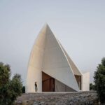 Capilla Sierra La Villa. Capilla moderna de Sancho Madridejos | capilla_sierra_la villa sancho_madridejos hisao_suzuki roomdisenocapilla_sierra_la villa sancho_madridejos hisao_suzuki roomdiseno19