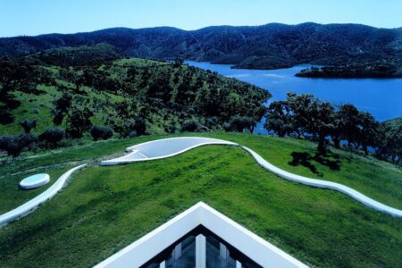 Casa de Retiro Espiritual. Sevilla, España. Emilio Ambasz. Arquitectura verde. Arquitectura sostenible | casa_retiro_espiritual emilio_ambasz roomdiseno8
