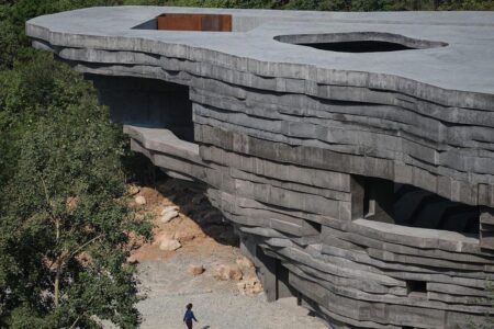 OPEN Architecture. edificio brutalista. Chapel of sound | chapel of sound roomdiseno3