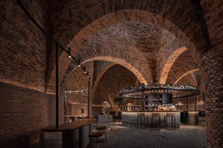 Artista chino. ladrillo rojo. Cheng Chung Design. Luo Xu | cheng chung design roomdiseno