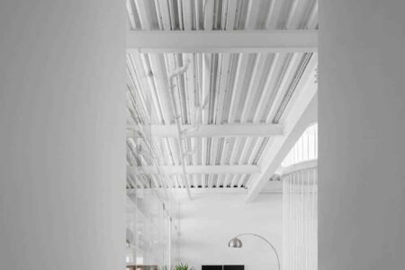 oficinas compartidas. Paulo Merlini Arquitectos. E goi. Clavel Kitchen | escritorios e goi em matosinhos do atelier de arquitectura paulo 29