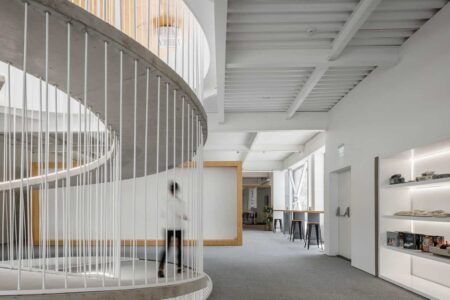 oficinas compartidas. Paulo Merlini Arquitectos. E goi. Clavel Kitchen | escritorios e goi em matosinhos do atelier de arquitectura paulo 31