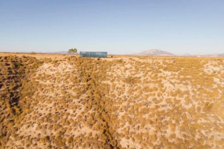 Hotel cápsula. desierto de Gorafe. District Hive. Moho Arquitectos | district hive roomdiseno44
